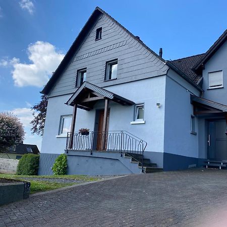 Deine-Eifel-Ferienwohnung Feusdorf Kültér fotó