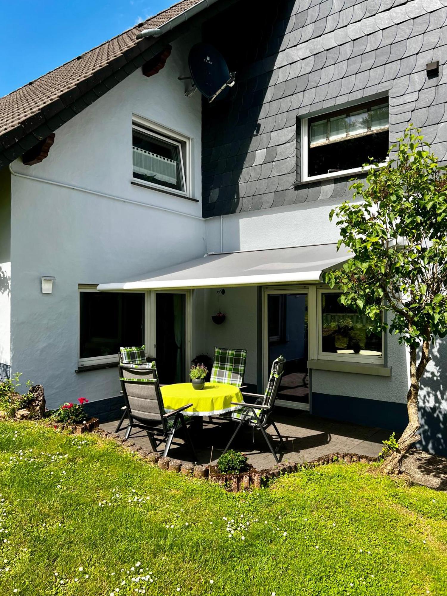 Deine-Eifel-Ferienwohnung Feusdorf Kültér fotó